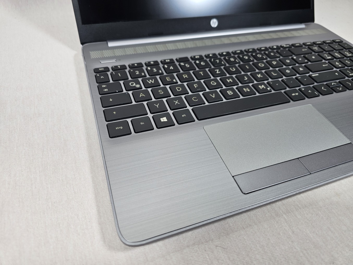 HP 250 G8 Laptop 15,6" | Intel i3-1005G1 | 16GB RAM | 512GB NVMe SSD | Windows 11 - Image 6