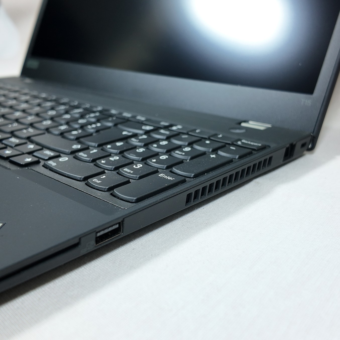 Lenovo ThinkPad T15 Gen 1 | i5-10310U | 16GB RAM | 256GB NVMe SSD | Windows 11 Pro - Image 10