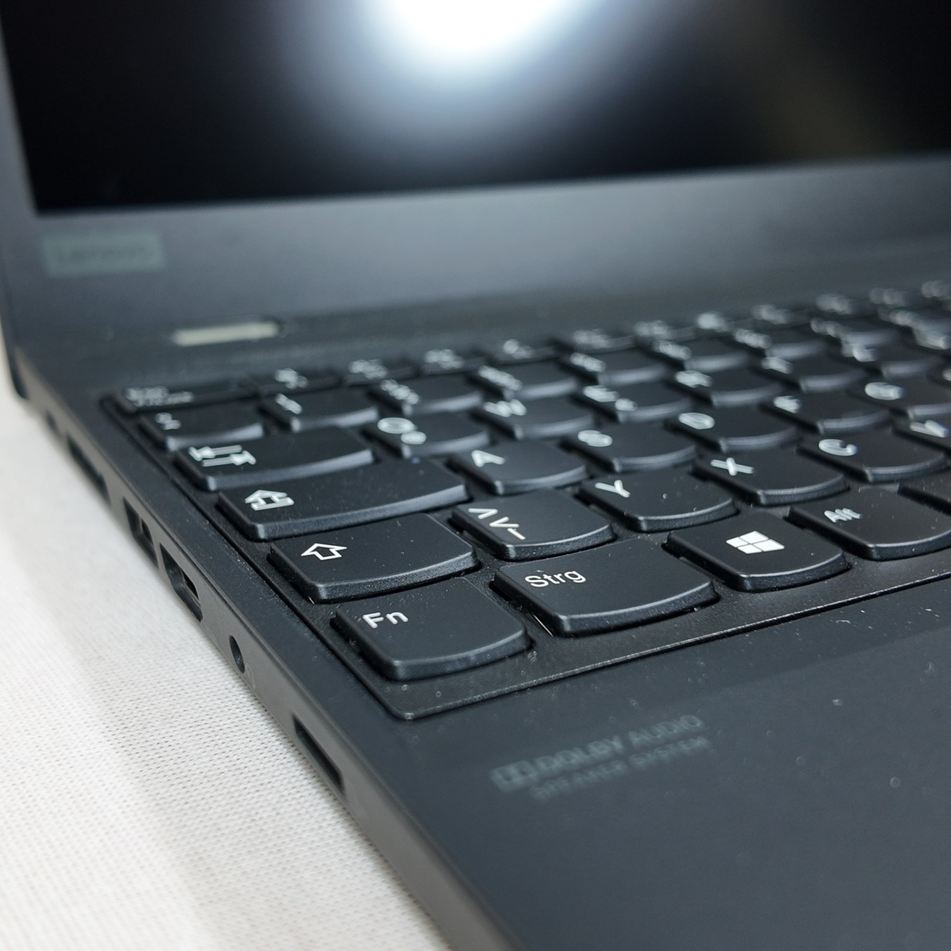 Lenovo ThinkPad T15 Gen 1 | i5-10310U | 16GB RAM | 256GB NVMe SSD | Windows 11 Pro - Image 12